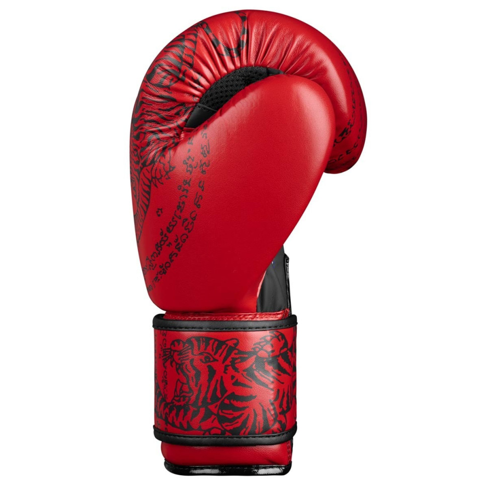 Боксерские перчатки Muay Thai Phantom PHBG2505-12 Red 12 унций (бинты в подарок)
