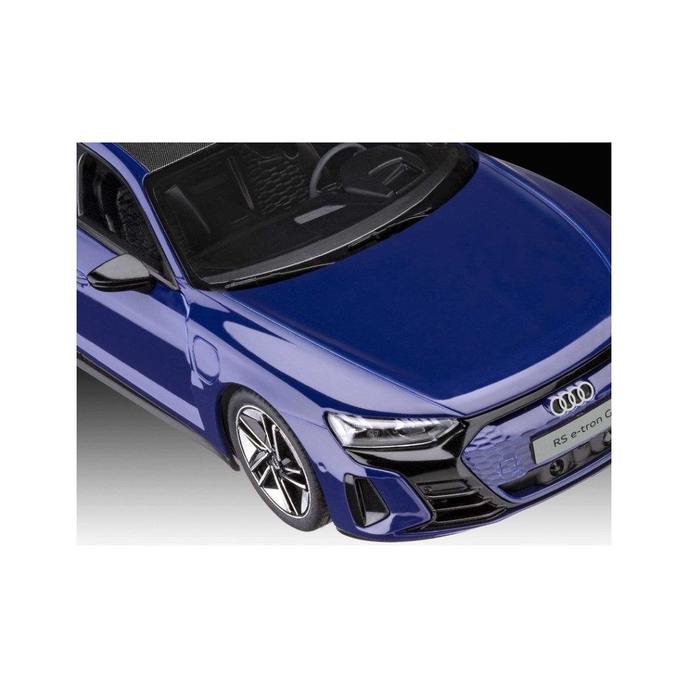 Сборная модель-копия набор Автомобиль Audi e-tron GT Revell RVL-67698 уровень 2, 1:24