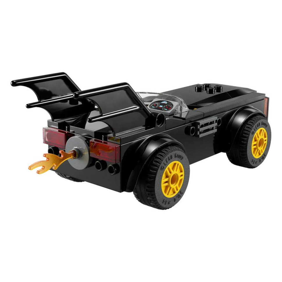 Конструктор Погоня на Бетмобілі: Бетмен проти Джокера LEGO 76264, 54 деталі