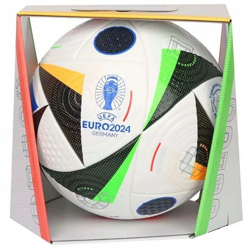 Футбольний м'яч Fussballliebe Euro 2024 OMB (FIFA QUALITY PRO) Adidas IQ3682 розмір 5