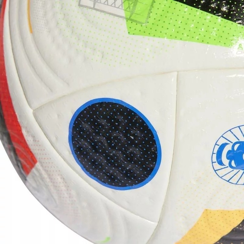 Футбольний м'яч Fussballliebe Euro 2024 OMB (FIFA QUALITY PRO) Adidas IQ3682 розмір 5