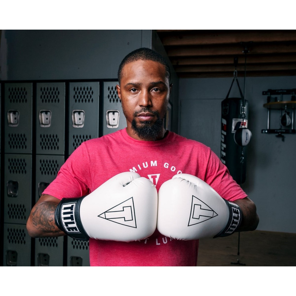 Боксерские перчатки Boxing Vegan Gloves TITLE VGFBG 14 oz WH/BK 14 унций (капа в комплекте)