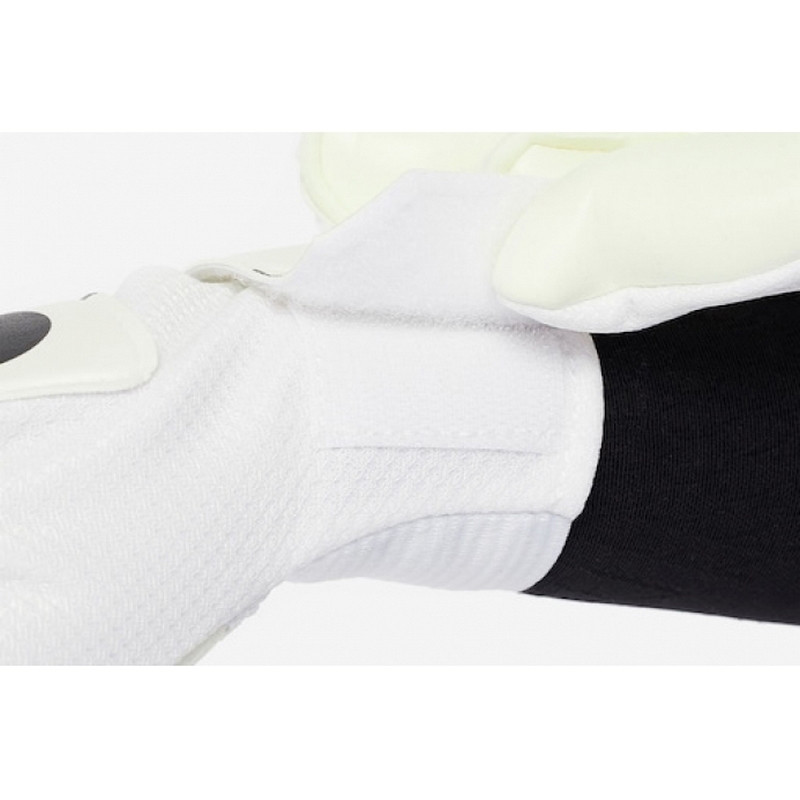 Вратарские перчатки NK GK MATCH JR - FA20 Nike CQ7795-100-8 белый 21,6 см