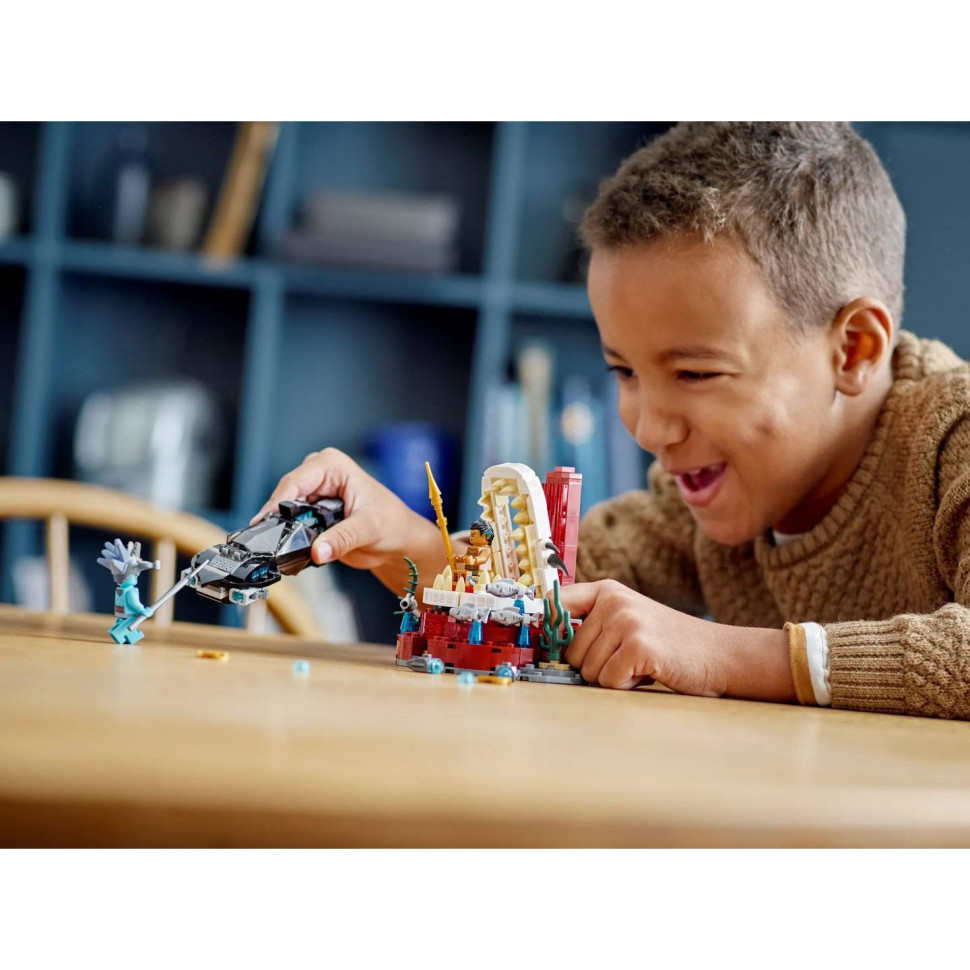 Конструктор LEGO Super Heroes Тронна зала короля Неймора 76213