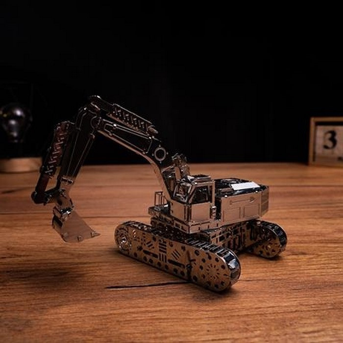 Сборная коллекционная модель Tireless Digger Экскаватор механический Metal Time MT043