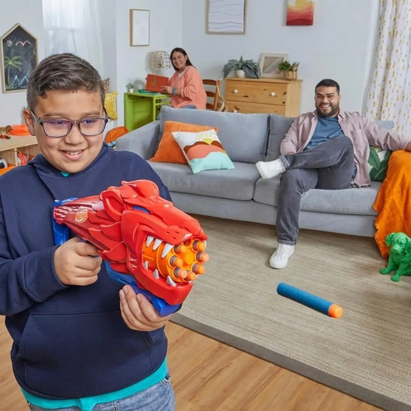 Игрушечный бластер 