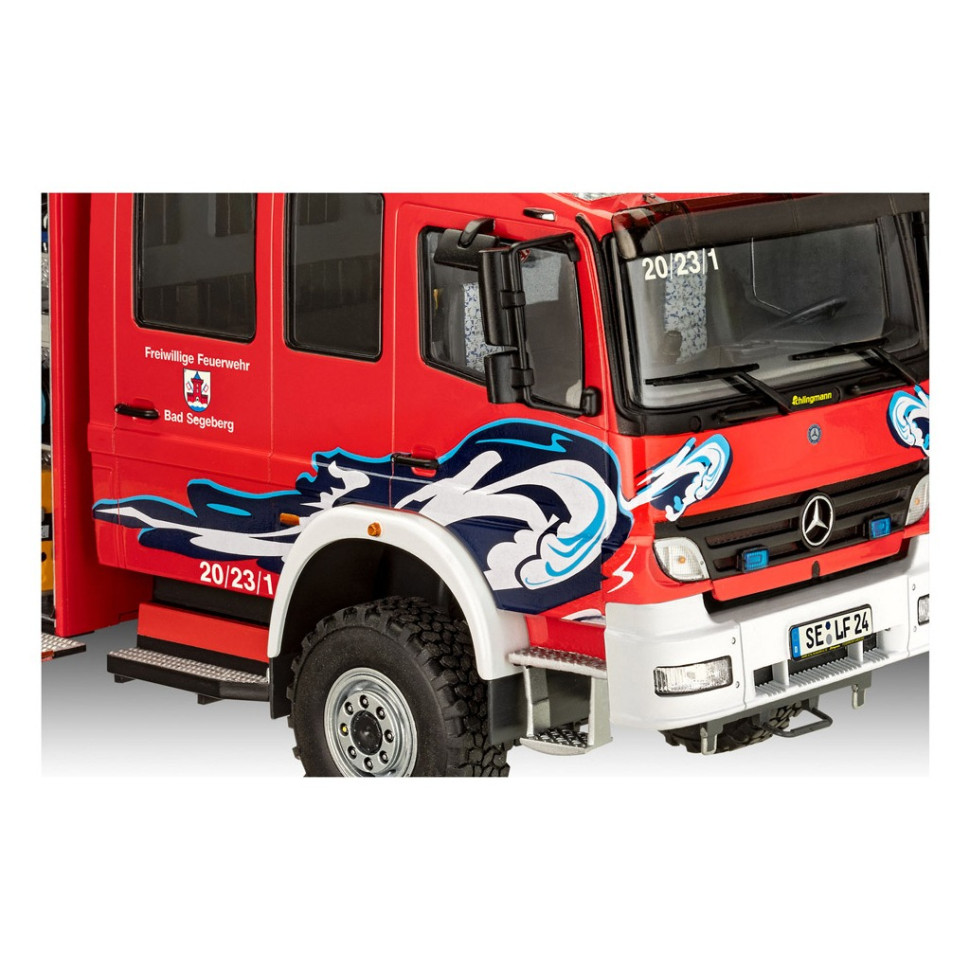 Сборная модель-копия Пожарная машина цистерна TLF 16/25 Revell RVL-07586 уровень 5, 1:24