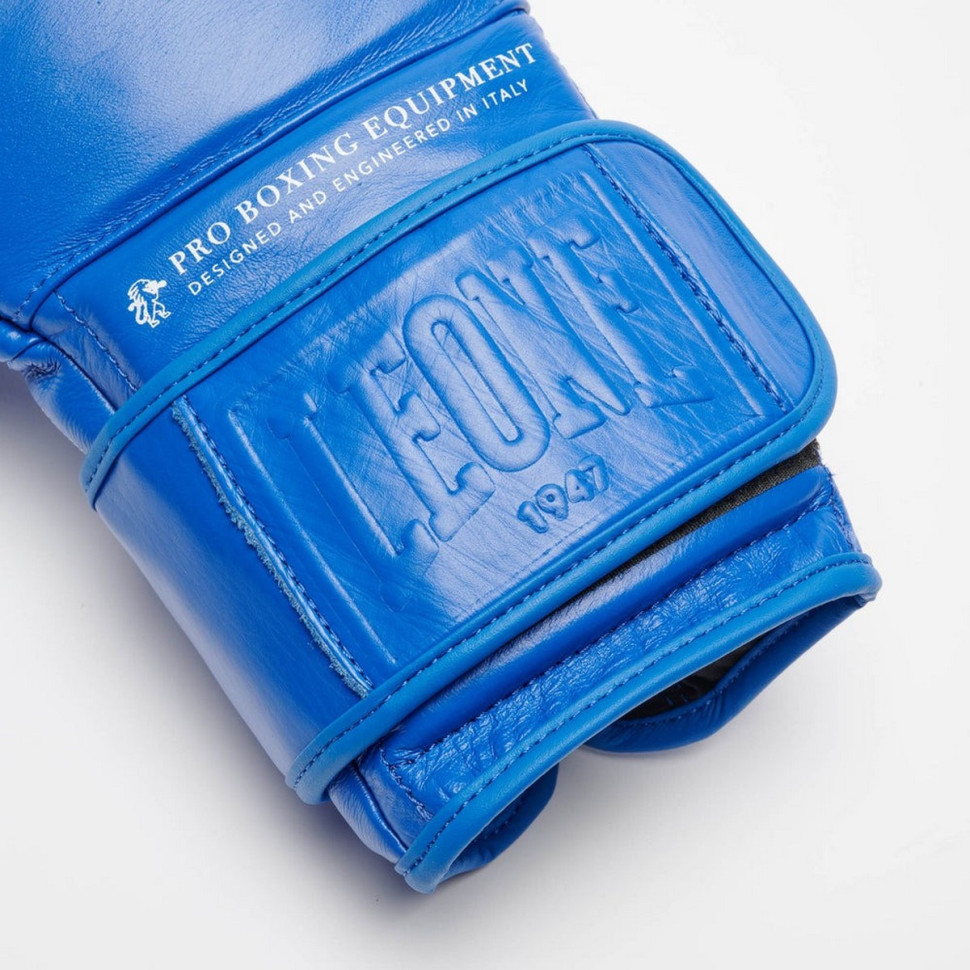Боксерские перчатки GN111 THE GREATEST Leone GN111_Blue_14oz 14 унций (бинты в комплекте)
