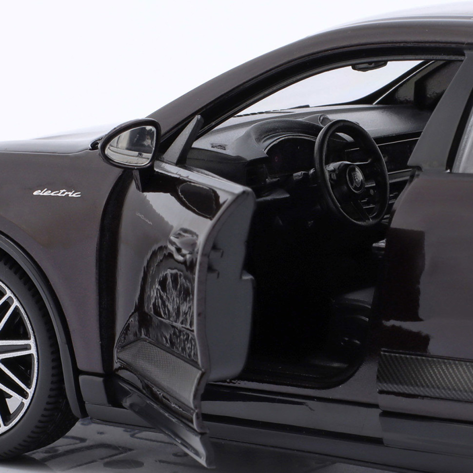 Детская автомодель PORSCHE MACAN 4 ELECTRIC Bburago 18-21114 чорний, 1:24