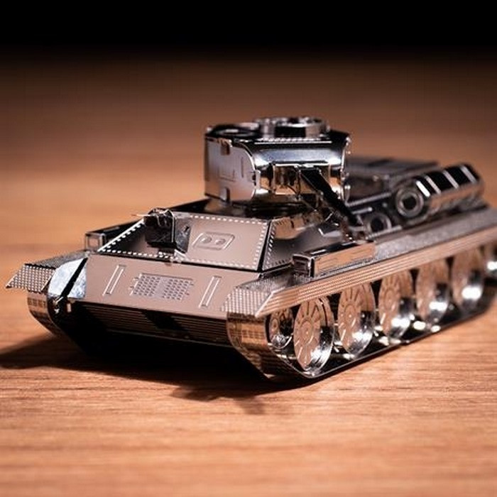 Збірна колекційна модель Танк T-34/85 Metal Time MT071