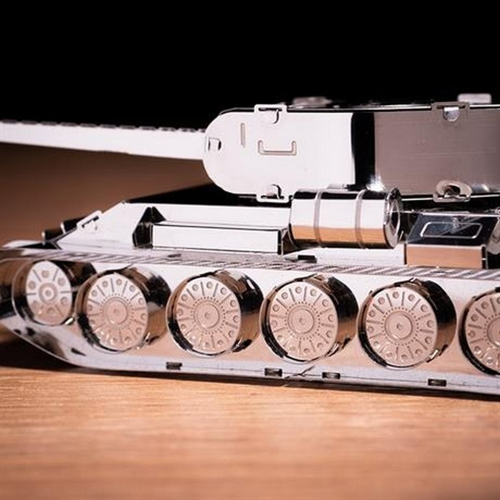 Збірна колекційна модель Танк T-44 Metal Time MT072