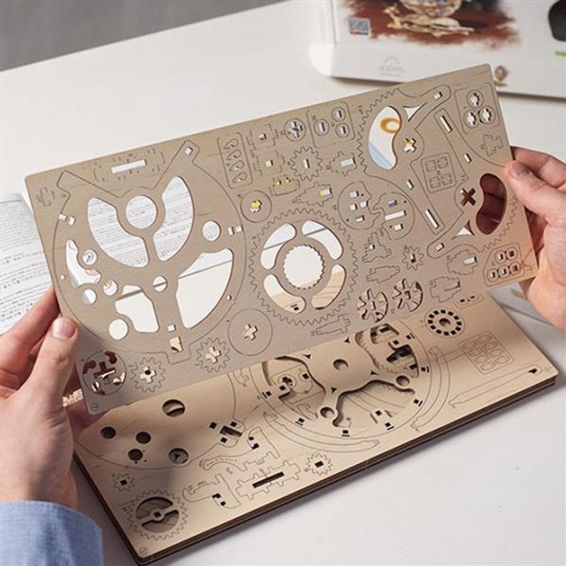 Дерев'яний механічний 3D конструктор Глобус Ugears 70128 184 деталі