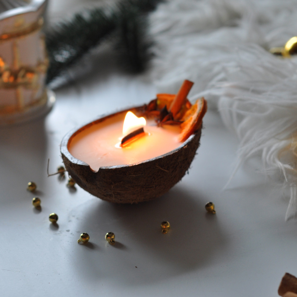 Новорічна свічка ручної роботи з соєвого воску «Кокос» SP2476 100 г