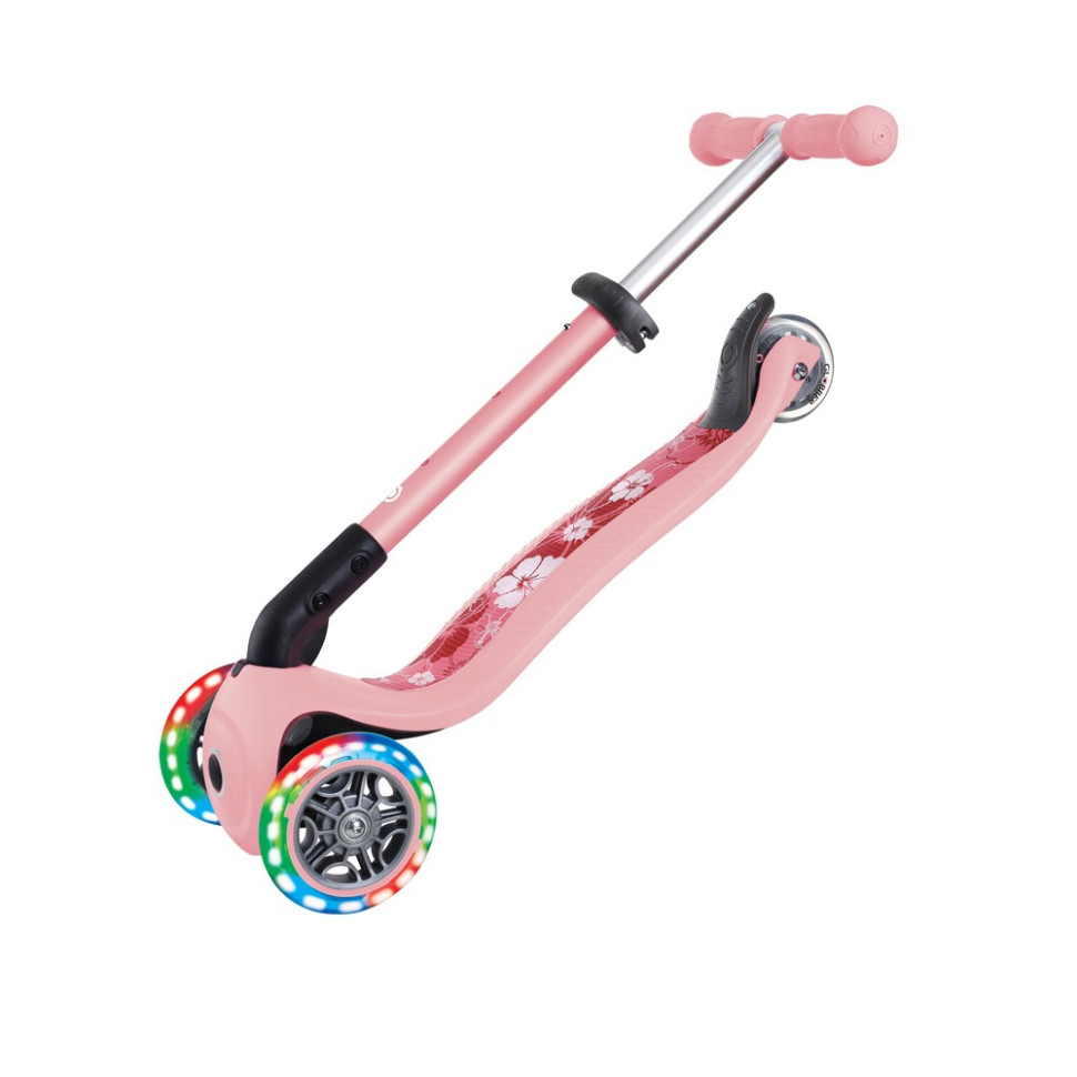 Самокат серии JUNIOR FOLDABLE FANTASY LIGHTS GLOBBER 433-210 розовый, до 50 кг 3 колеса