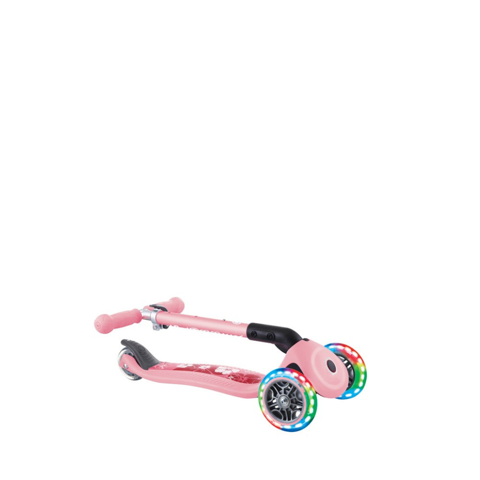 Самокат серии JUNIOR FOLDABLE FANTASY LIGHTS GLOBBER 433-210 розовый, до 50 кг 3 колеса