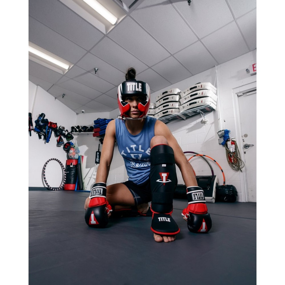 Боксерский шлем MMA Command TITLE XCHGT M BK/WH/RD, размер M (капа в комплекте)