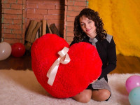 Плюшеве серце 80 червоне (подушка) 0152KM