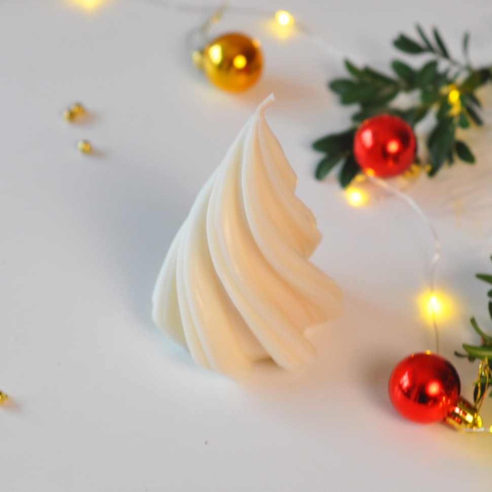 Формова свічка ручної роботи з соєвого воску 