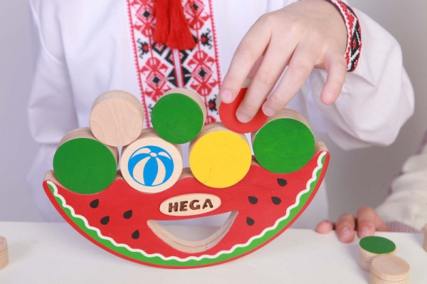 Балансир из дерева 