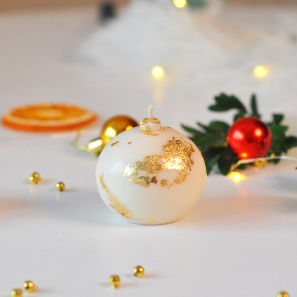 Формова свічка ручної роботи з соєвого воску 