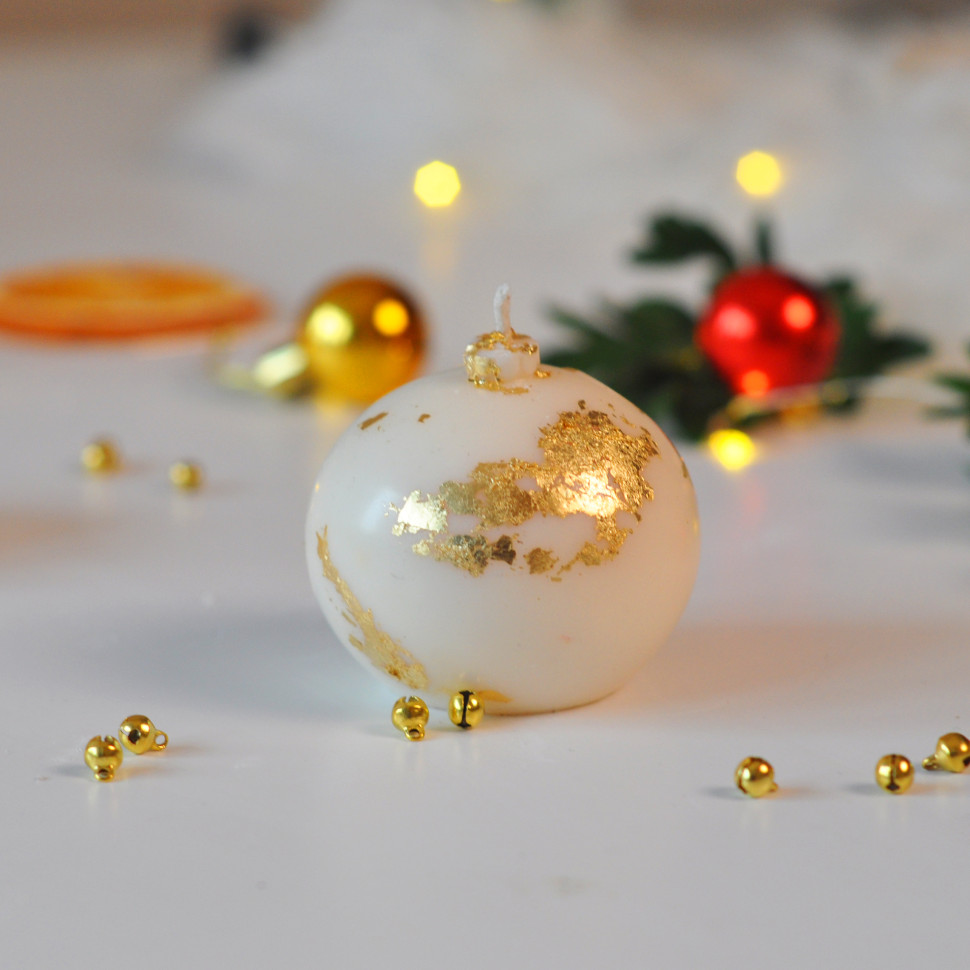 Формова свічка ручної роботи з соєвого воску 