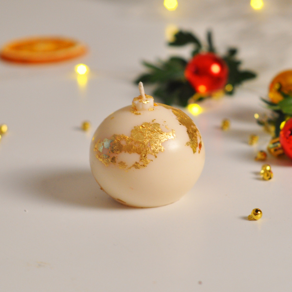 Формова свічка ручної роботи з соєвого воску 