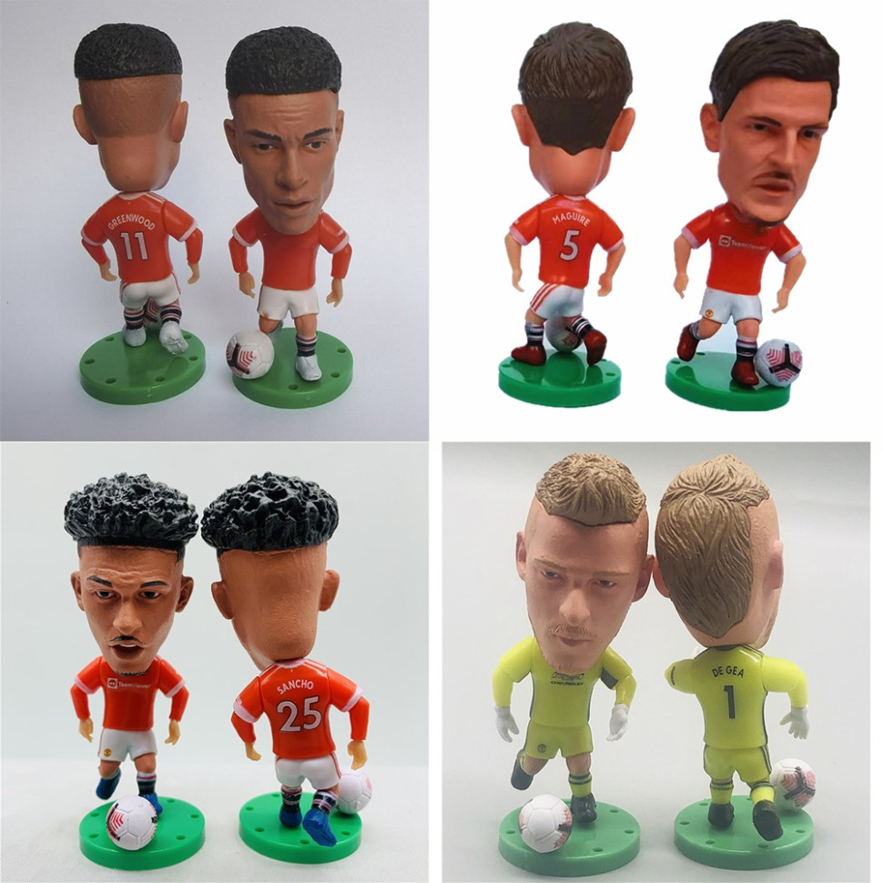 Набор сувенирных фигурок футболистов 