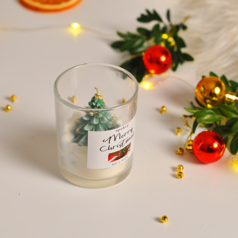 Новогодняя свеча ручной роботы из соевого воска 