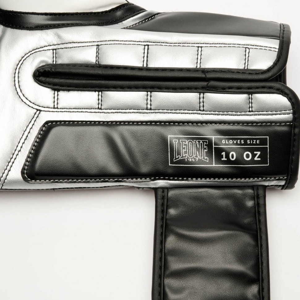 Боксерські рукавиці GN208 ICONIC Leone GN208_Black_10oz 10 унцій (бинти в комплекті)