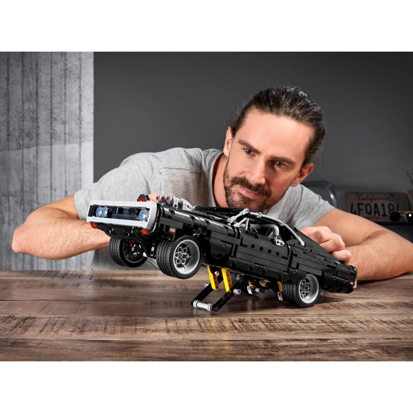 Конструктор LEGO Technic Dodge Charger Доминика Торетто 42111 | Купить ...