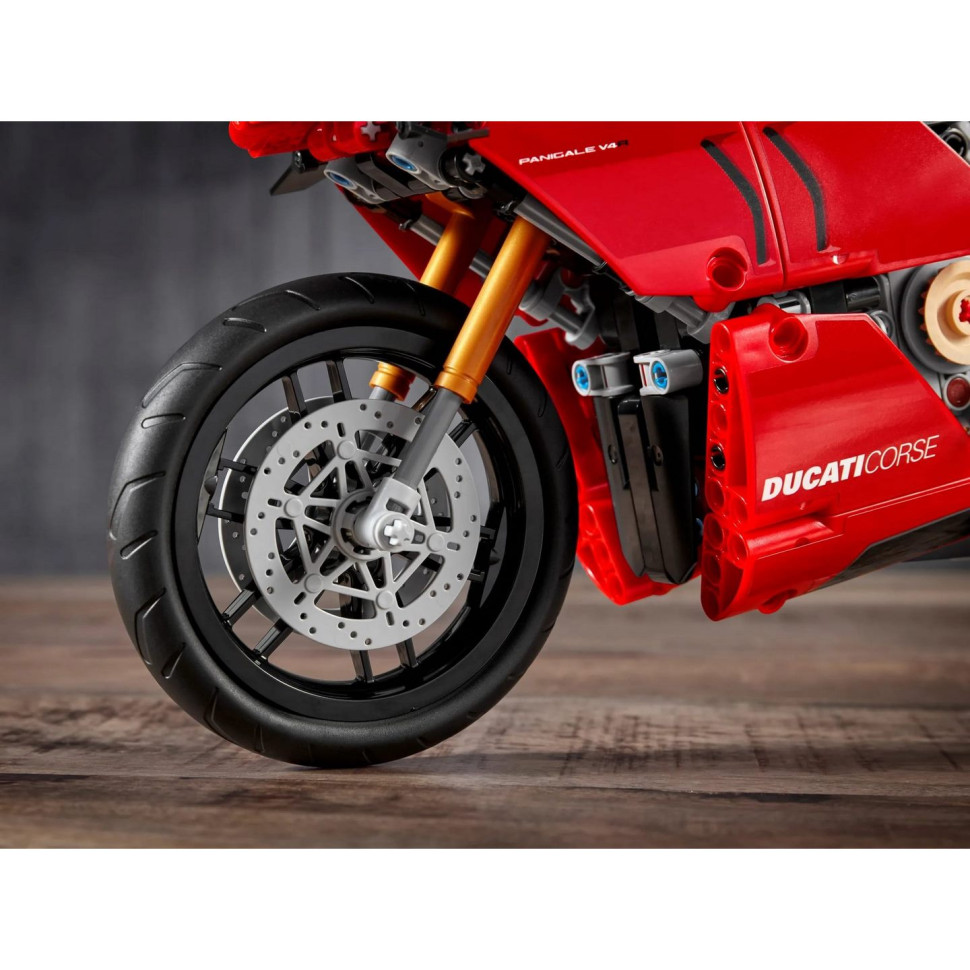 Конструктор LEGO Technic Ducati Panigale V4 R 42107