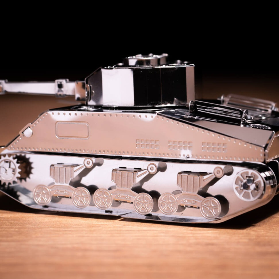 Сборная коллекционная модель World of Tanks: танк M4 Sherman Metal Time MT070